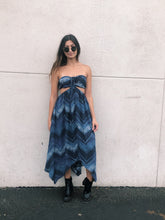 Load image into Gallery viewer, light blue flowy dress