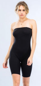 SIMPLE STRAPLESS BLACK TUBE ROMPER